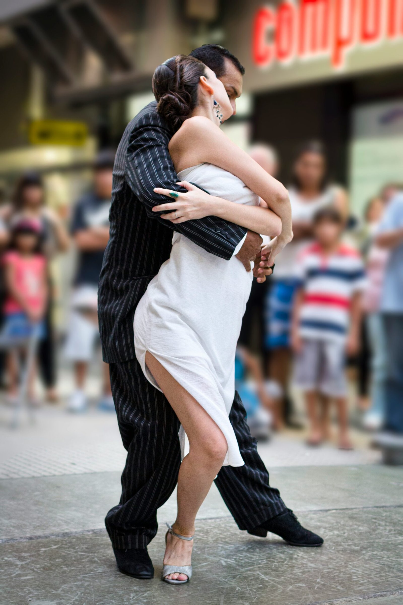 Historia del Tango: Un Viaje a Través de sus Raíces y Evolución